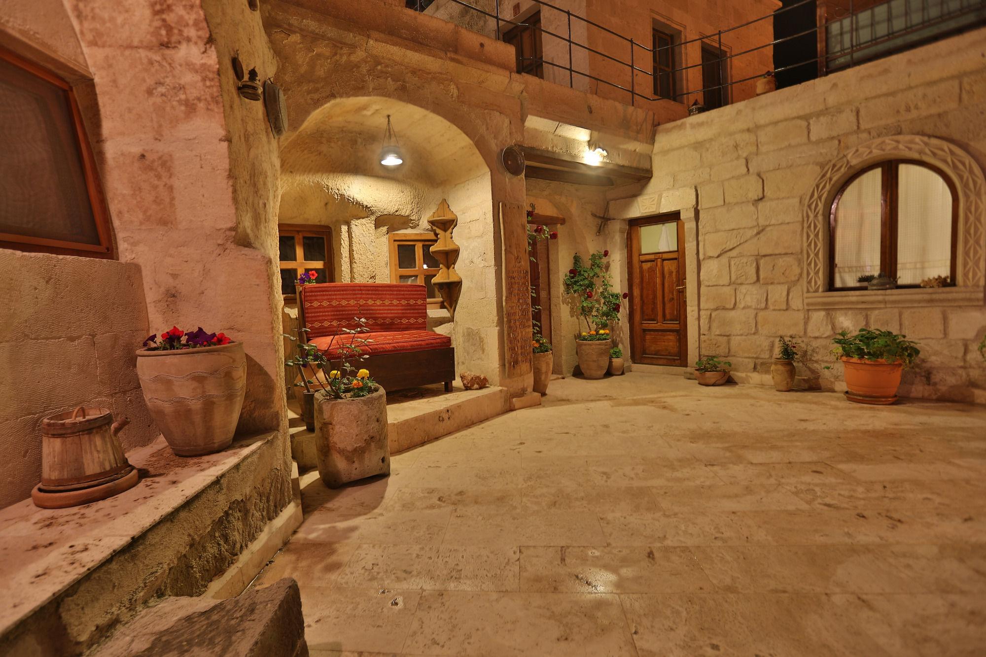 Turquaz Cave Hotel Göreme Exteriör bild